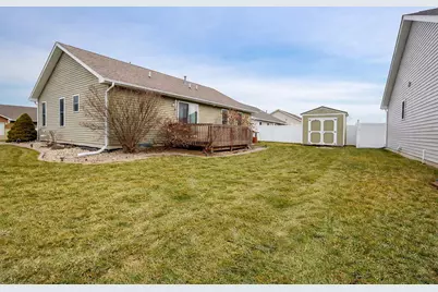 211 Whispering Boulevard, La Porte, IN 46350 - Photo 20