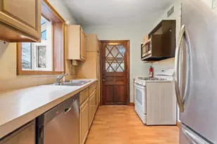 7039 Forest Ave, Hammond, IN 46324 - Photo 6