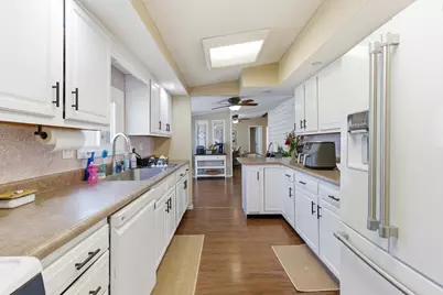 400 W McCombs Street, Winamac, IN 46996 - Photo 6