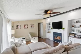 400 W McCombs St, Winamac, IN 46996 - Photo 4