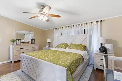 400 W McCombs Street, Winamac, IN 46996 - Photo 10