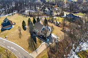 568 Shatz Dr N, Valparaiso, IN 46385 - Photo 2