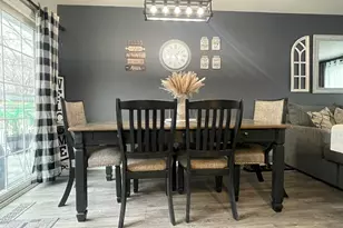 811 Henry Ct, Hobart, IN 46342 - Photo 10