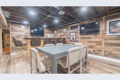 6799 Laurel Avenue, Portage, IN 46368 - Photo 18