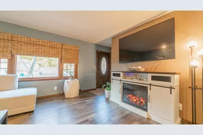 6799 Laurel Avenue, Portage, IN 46368 - Photo 6