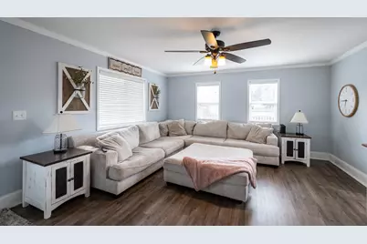 1226 S Ash Street, Hobart, IN 46342 - Photo 2