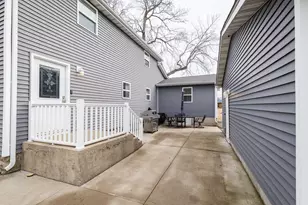1226 S Ash St, Hobart, IN 46342 - Photo 12