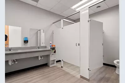 8401 Ohio Street, Merrillville, IN 46410 - Photo 38