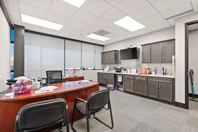 8401 Ohio Street, Merrillville, IN 46410 - Photo 32