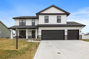 302 Holst Ln, Valparaiso, IN 46385 - Photo 1