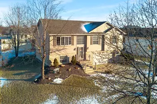 822 Seminole Dr, Lowell, IN 46356 - Photo 6