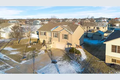 822 Seminole Drive, Lowell, IN 46356 - Photo 2