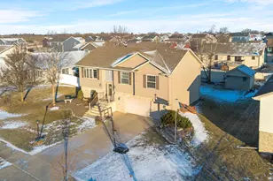 822 Seminole Dr, Lowell, IN 46356 - Photo 2