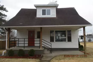 407 E State St, Morocco, IN 47963 - Photo 1