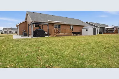 1926 Daisy Street SE, Demotte, IN 46310 - Photo 36