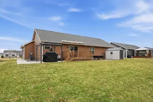 1926 Daisy St SE, Demotte, IN 46310 - Photo 36