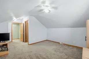 1926 Daisy St SE, Demotte, IN 46310 - Photo 10