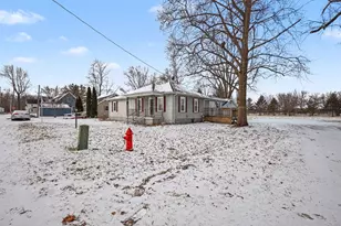 18 Genesse St, LaCrosse, IN 46348 - Photo 4
