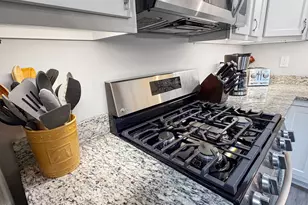 1201 Tower Ln, Chesterton, IN 46304 - Photo 6