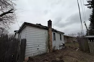 2109 Ohio St, Michigan City, IN 46360 - Photo 6