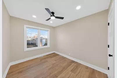 423 N Cline Avenue, Griffith, IN 46319 - Photo 14