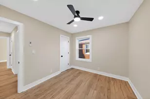 423 N Cline Ave, Griffith, IN 46319 - Photo 16