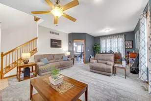 215 Talon Dr, Valparaiso, IN 46385 - Photo 8