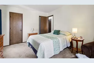 2023 Hawthorne Lane, Chesterton, IN 46304 - Photo 16