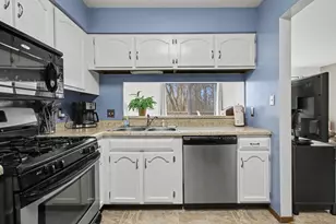 2023 Hawthorne Ln, Chesterton, IN 46304 - Photo 16