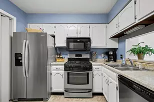 2023 Hawthorne Ln, Chesterton, IN 46304 - Photo 12