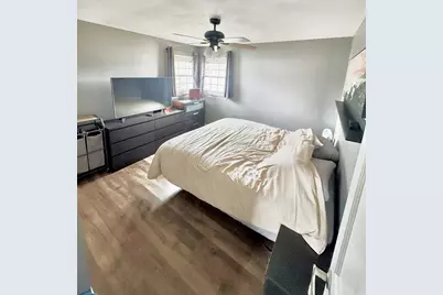 3303 W 79th Avenue, Merrillville, IN 46410 - Photo 8