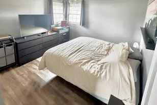 3303 W 79th Ave, Merrillville, IN 46410 - Photo 8