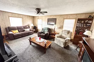 533 Grayton Rd, Kingsford Heights, IN 46346 - Photo 6