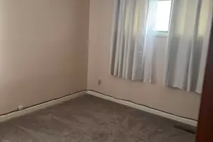 814 W Woodside Dr, Griffith, IN 46319 - Photo 12