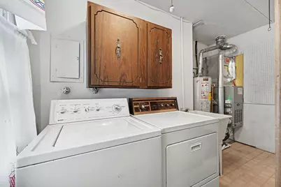 814 W Woodside Drive, Griffith, IN 46319 - Photo 16