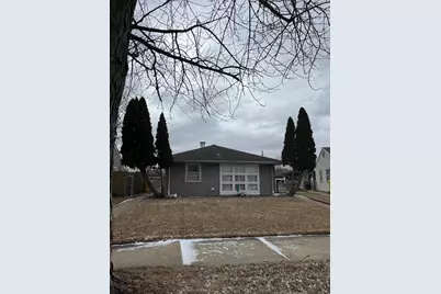 814 W Woodside Drive, Griffith, IN 46319 - Photo 1