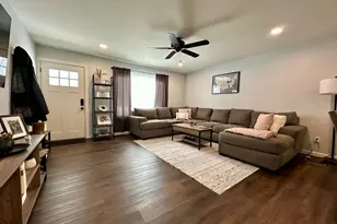 2726 Ohio St, Michigan City, IN 46360 - Photo 4