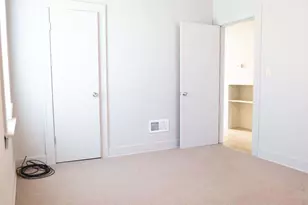 200 W 36th Pl, Gary, IN 46408 - Photo 8