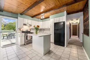 2525 Lakewood Dr, Dyer, IN 46311 - Photo 2