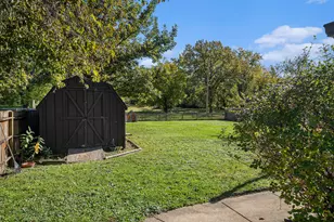 2525 Lakewood Dr, Dyer, IN 46311 - Photo 14