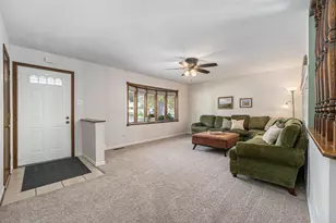 2525 Lakewood Dr, Dyer, IN 46311 - Photo 4