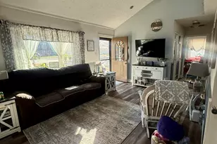 270 Woodlawn Ave, Chesterton, IN 46304 - Photo 4