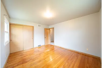 401 Michele Avenue, Crown Point, IN 46307 - Photo 10