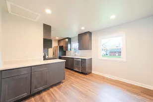 401 Michele Ave, Crown Point, IN 46307 - Photo 6