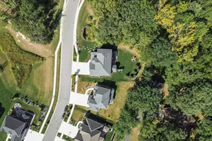 1922 Louis Dr, Crown Point, IN 46307 - Photo 4