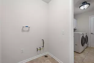 2340 Allison Cir, Valparaiso, IN 46383 - Photo 20