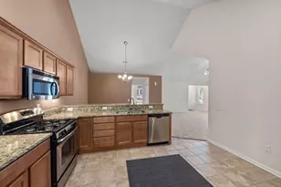 2340 Allison Cir, Valparaiso, IN 46383 - Photo 14