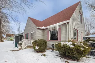 132 Hendricks St, Michigan City, IN 46360 - Photo 2