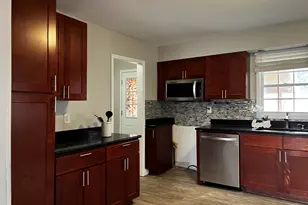 7709 Wallace St, Merrillville, IN 46410 - Photo 2