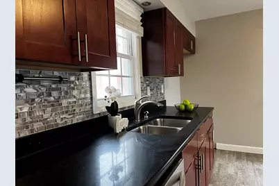 7709 Wallace Street, Merrillville, IN 46410 - Photo 4